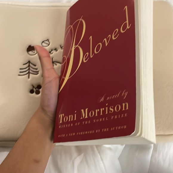 Beloved novel by Toni Morrison - Picture 4 of 4